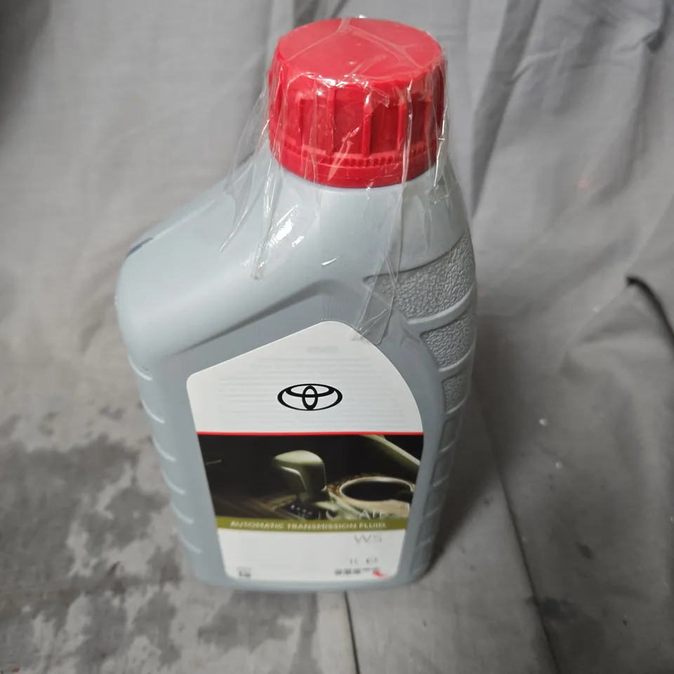 4 X ASSORTED AUTOMOTIVE LIQUIDS INCLUDING CATALYTIC CLEANER , EXTREME ADVANCED SNOW FOAM AND TRANSMISSION FLUID