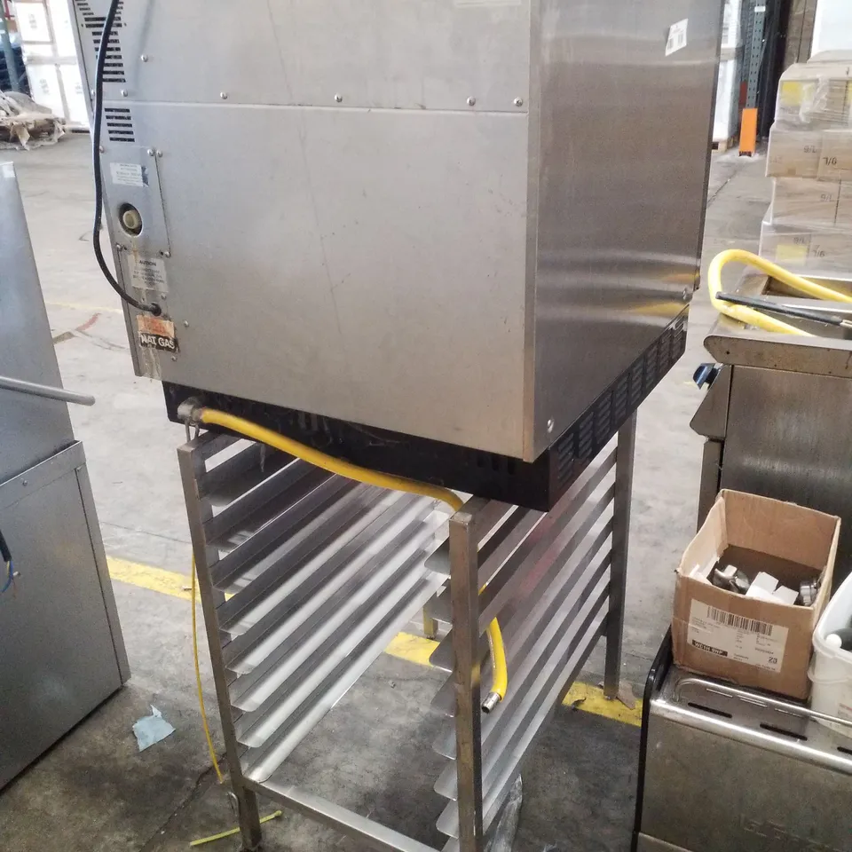 BLUE SEAL G32M CONVECTION OVEN ON STAND