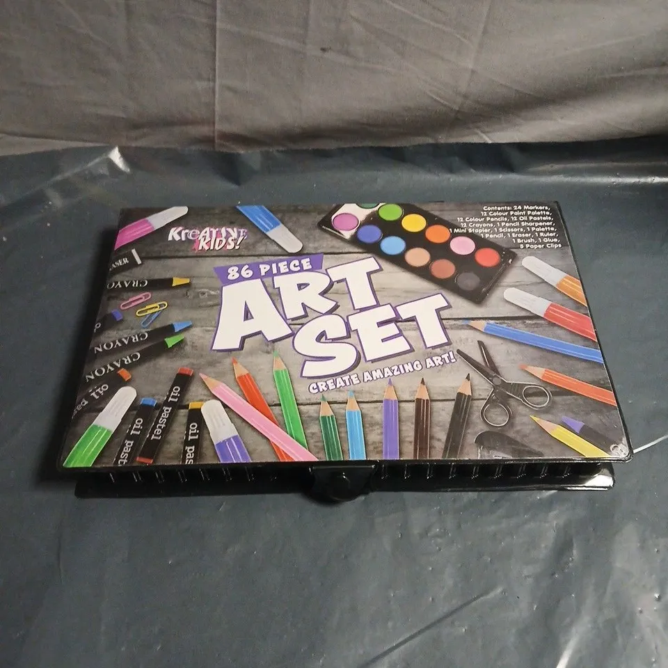 KREATIVE KIDS 86 PIECE ART SET IN BOX