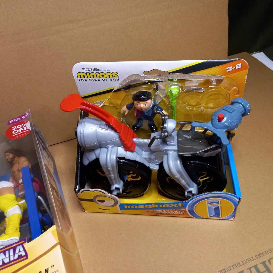 LOT OF APPROX 4 ASSORTED TOY RELATED ITEMS TO INCLUDE: MARVEL POP, RANDY SAVAGE FIGURE, MINIONS 