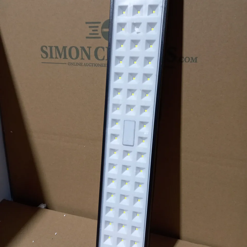 BELL & HOWELL 1000 LUMENS RECHARGEABLE BIONIC LIGHT BAR