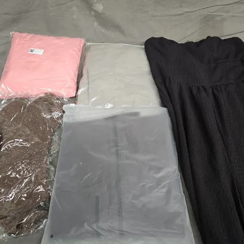 APPROXIMATELY 35 ASSORTED CLOTHING ITEMS IN VARIOUS SIZES, STYLES & COLOURS TO INCLUDE DRESSES, TOPS, SWEATERS, ETC - COLLECTION ONLY