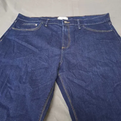 M&S LOOSE FIT DENIM JEANS - SIZE 40/29