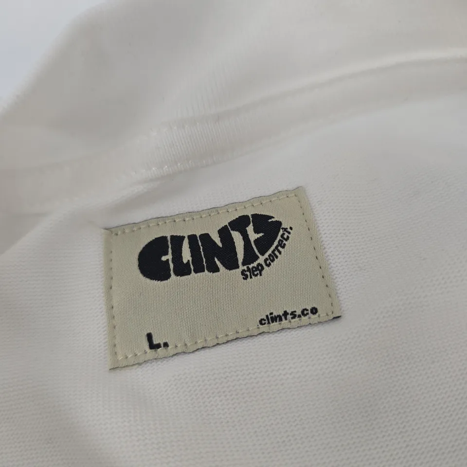 CLINTS WHITE T‑SHIRT – SIZE L