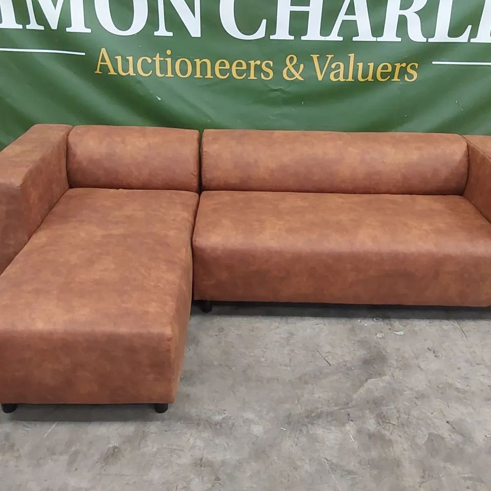 DESIGNER CLARKSON CORNER CHAISE SOFA - CHESNUT