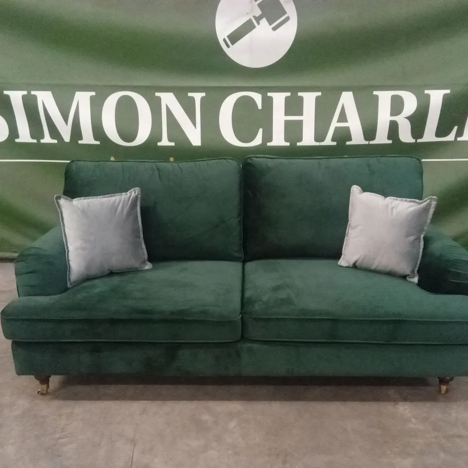 MARCANTONIO 3 SEATER VELVET SOFA - EMERALD GREEN