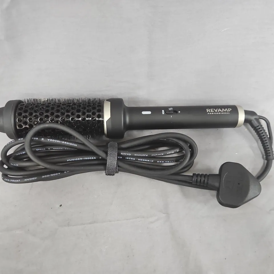 REVAMP PROFESSIONAL CERAMIC 40MM HOT BRUSH (BR-1400A-GB) – BOXED