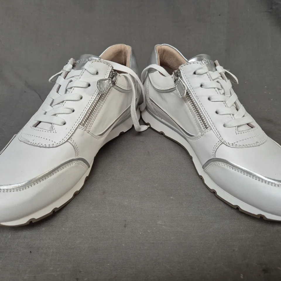 BOXED PAIR OF HOTTER SHOES IN WHITE UK SIZE 8