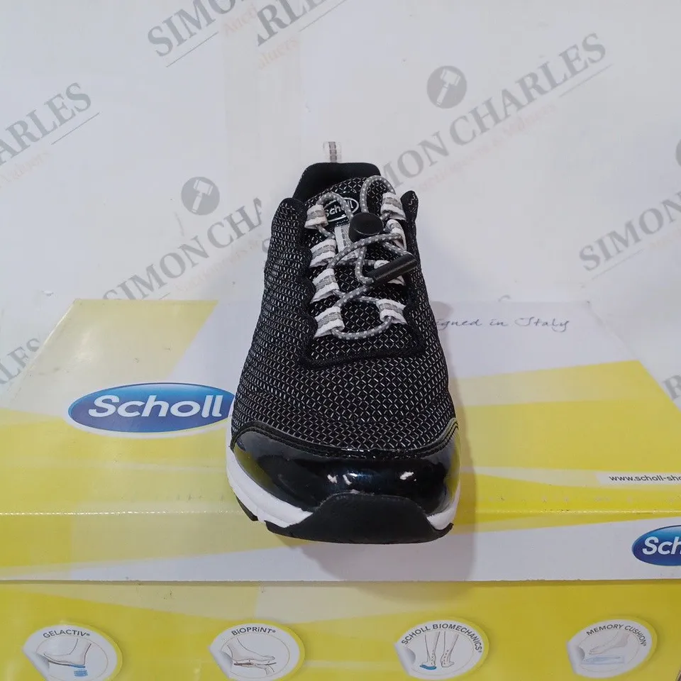 BOXED SCHOLL WIND STEP TRAINERS - UK 6