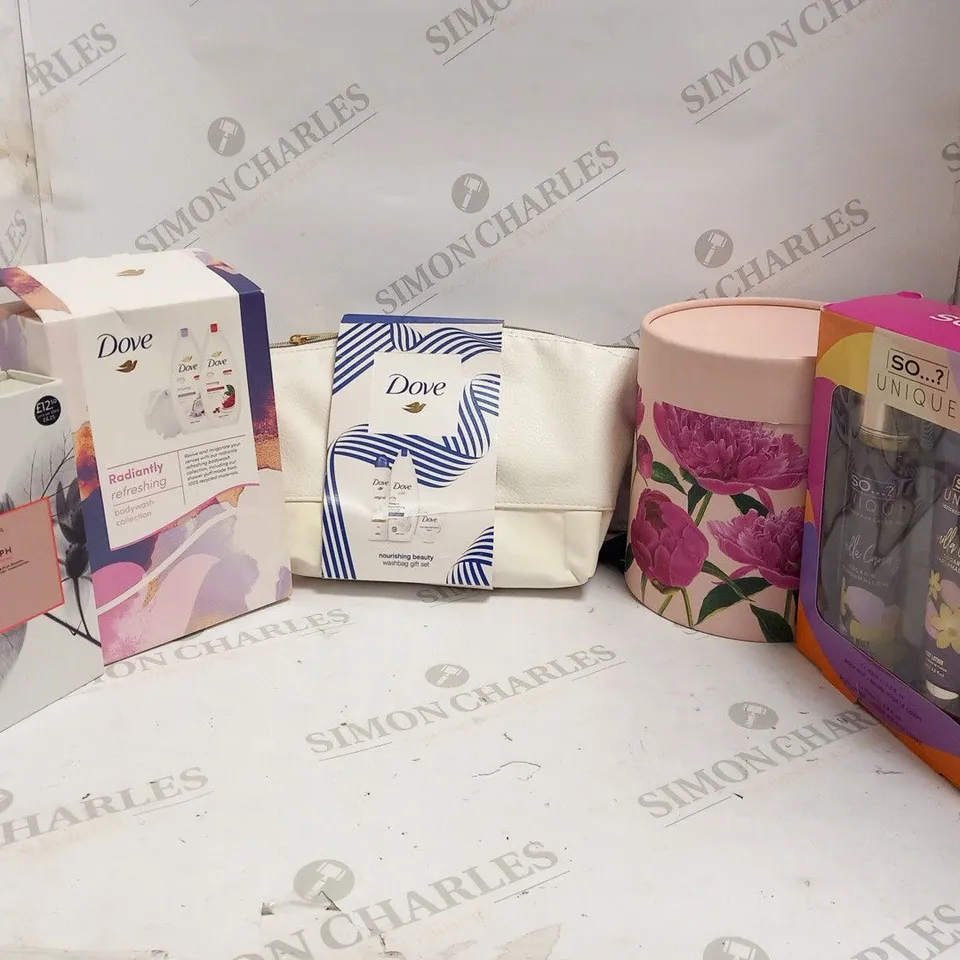 5 ASSORTED GIFT SETS TO INCLUDE; DOVE, AUTOGRAPH, BLOOM AND ...SO