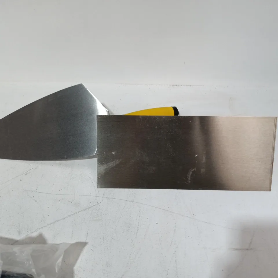 PAIR OF BLOSTM PLASTERING TOOLS