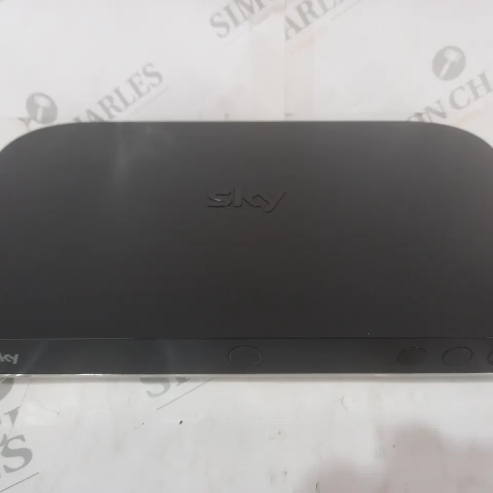 SKY ES140 Q BOX
