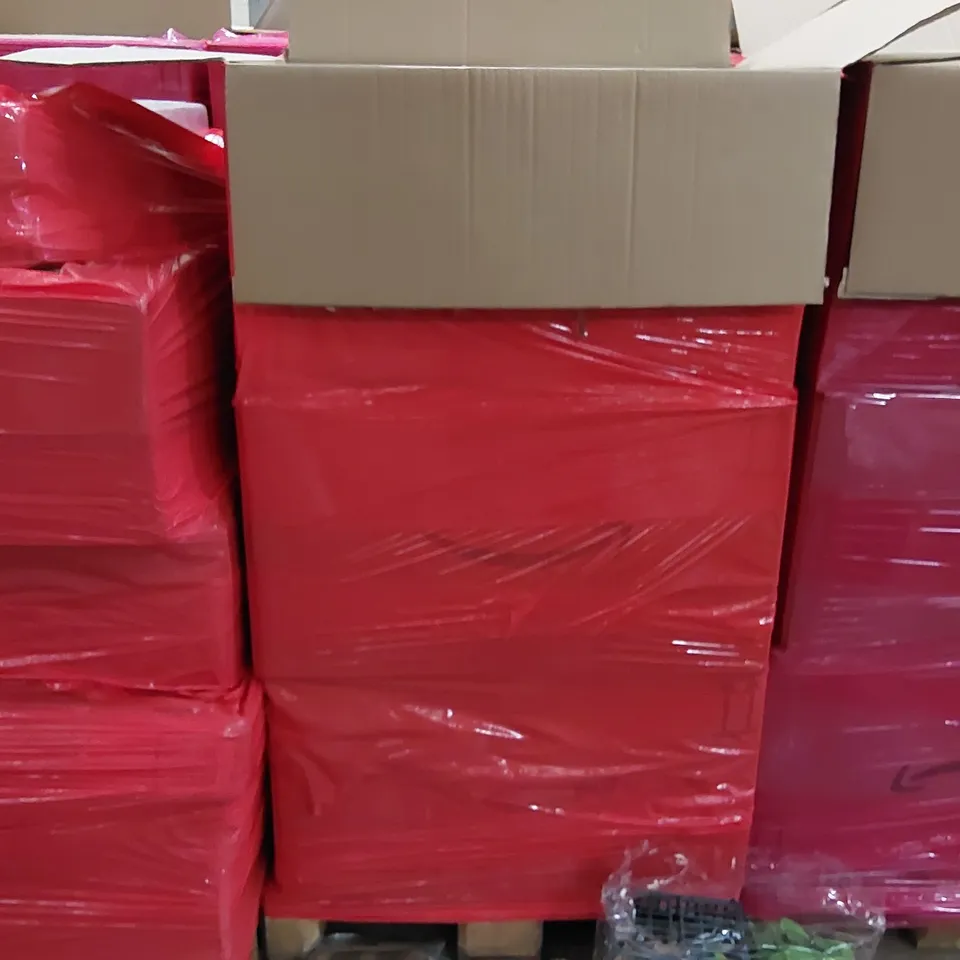 PALLET OF ASSORTED ITEMS INCLUDING: TOY TRUCK, RUCKSACK. SLIPPER SOCKS, MEN'S SHIRT, WOMEN'S TIGHTS, BIRTHDAY PARTY SET, NOTEBOOK, WEDDING PARTY DECORATIONS, BACK SCRATCHERS