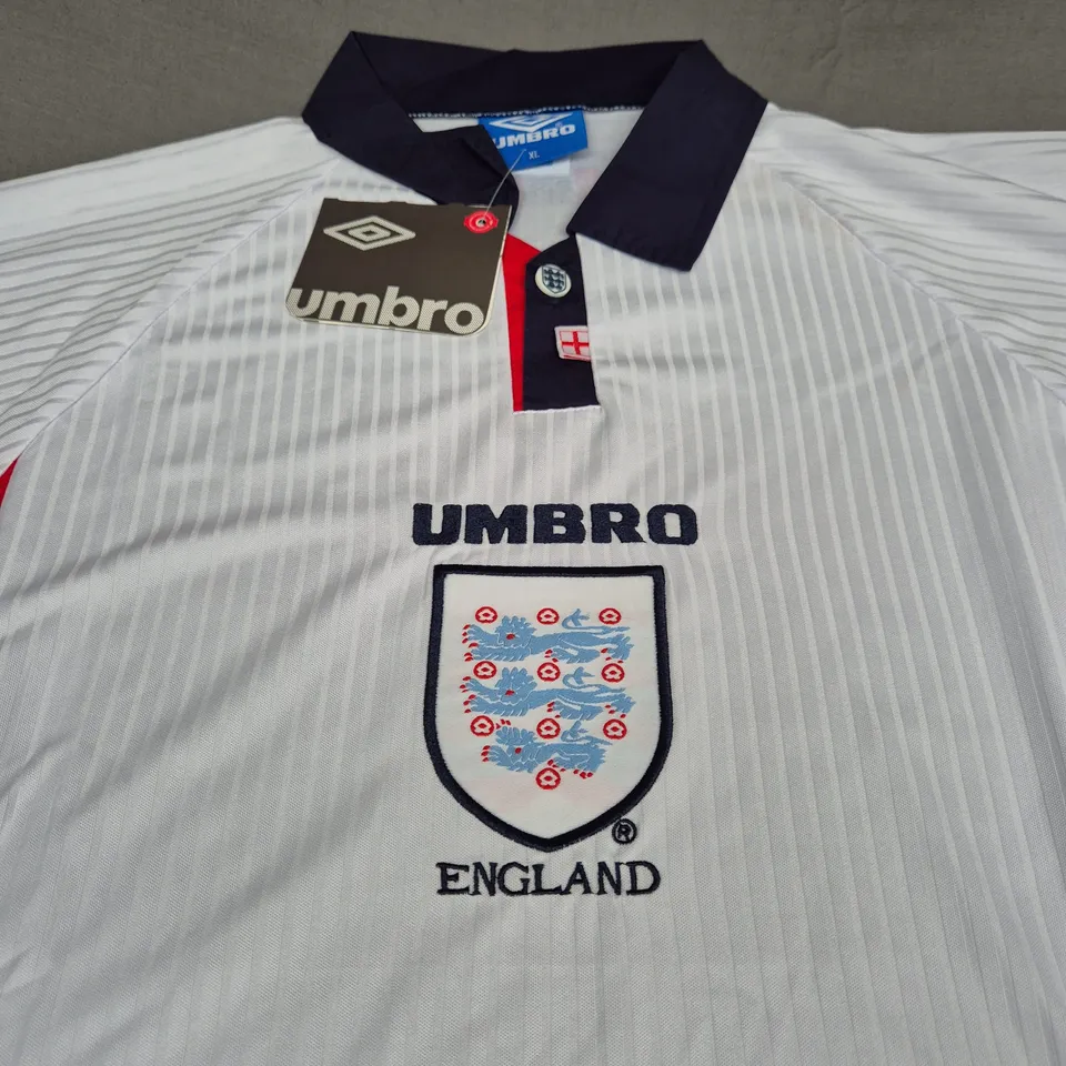 ENGALND FC RETRO FOOTBALL SHIRT SIZE XL