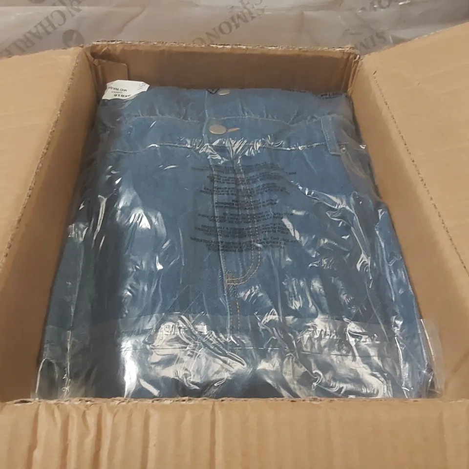 BOX CONTAINING APPROXIMATELY 10x BRAND NEW SIMPLY BE MID WASH DENIM JUMPSUITS - SIZE 12