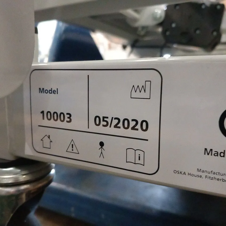 OSKA ELECTRIC PROFILING MEDICAL HOSPITAL TYPE SINGLE CARE BED MOBILITY 