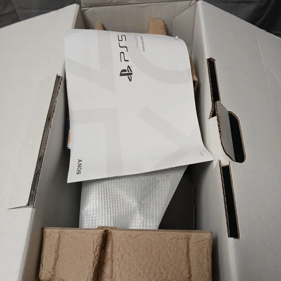 SONY PLAYSTATION 5 CONSOLE WITH FORTNITE BUNDLE – DISC VERSION (1TB)