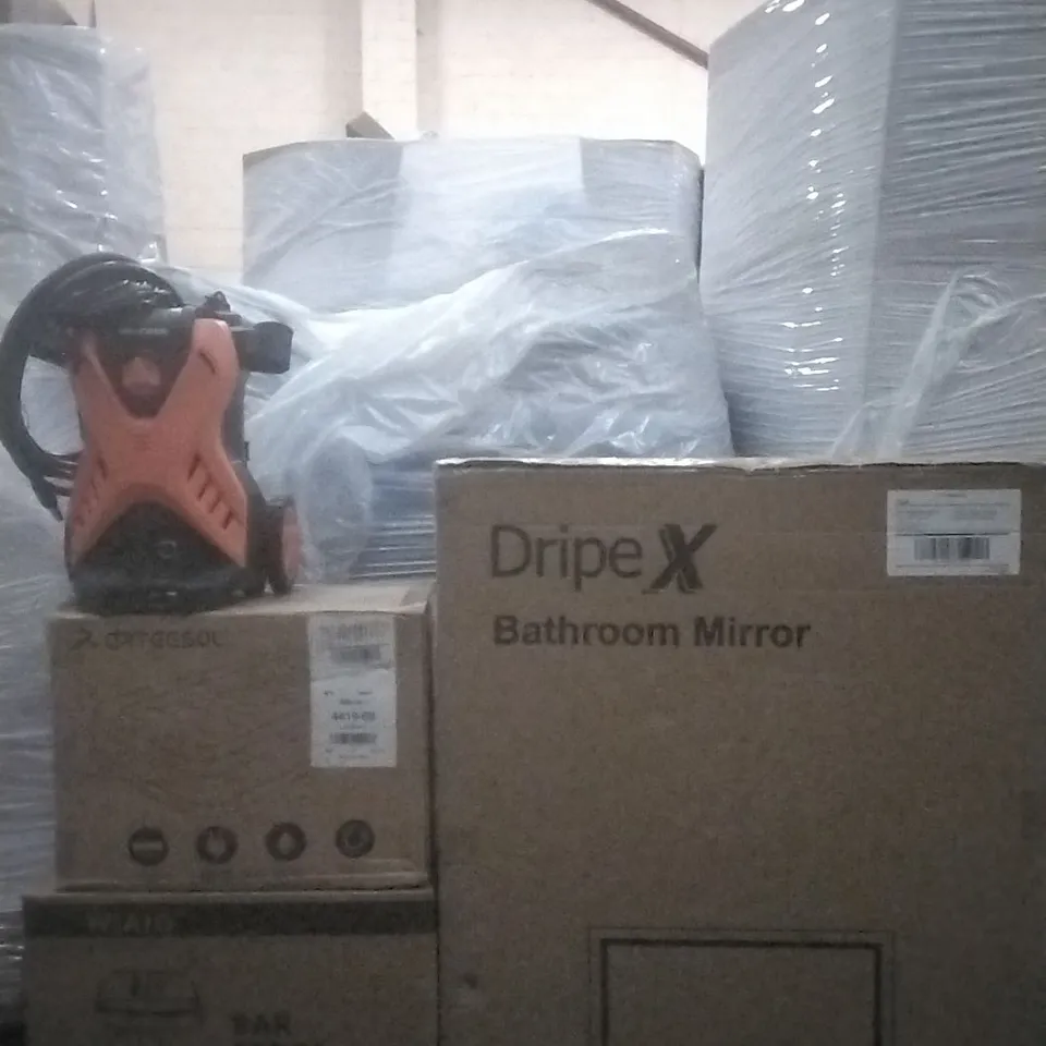 PALLET OF ASSORTED ITEMS INCLUDING, DRIPE X BATHROOM MIRROR, WIAIO BAR STOOL, ARTEESOL SINGLE AIR BED AND PAXCESS JET WASH