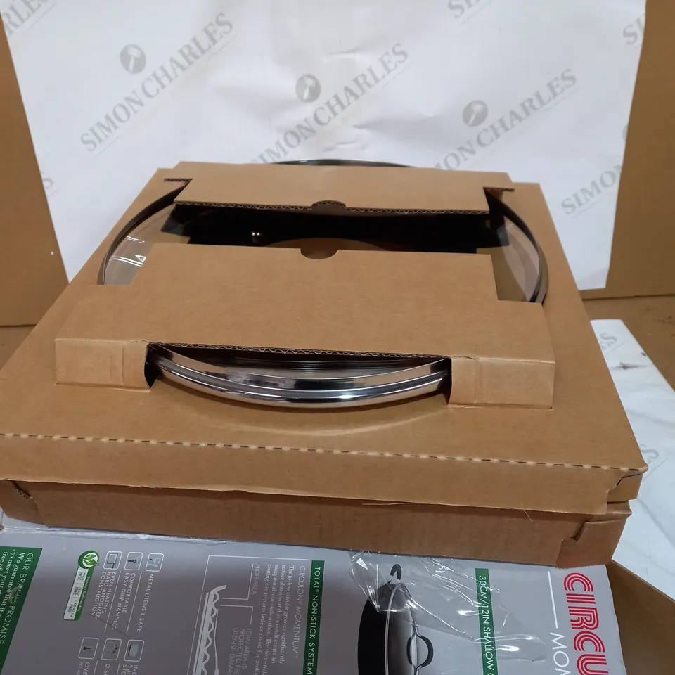 CIRCULON 84202 - MOMENTUM - HARD ANODISED SHALLOW CASSEROLE DISH