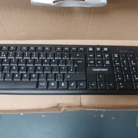LOT OF APPROXIMATELY 6 WIRELESS KEYBOARDS WITH MOUSE