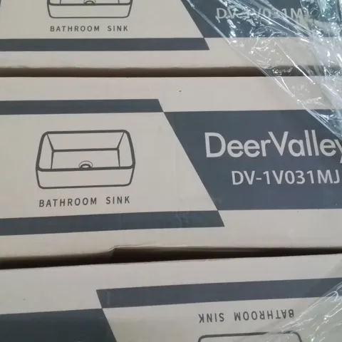 PALLET CONTAINING 16 DEERVALLEY DV-1V031MJ BATHROOM SINK BASINS