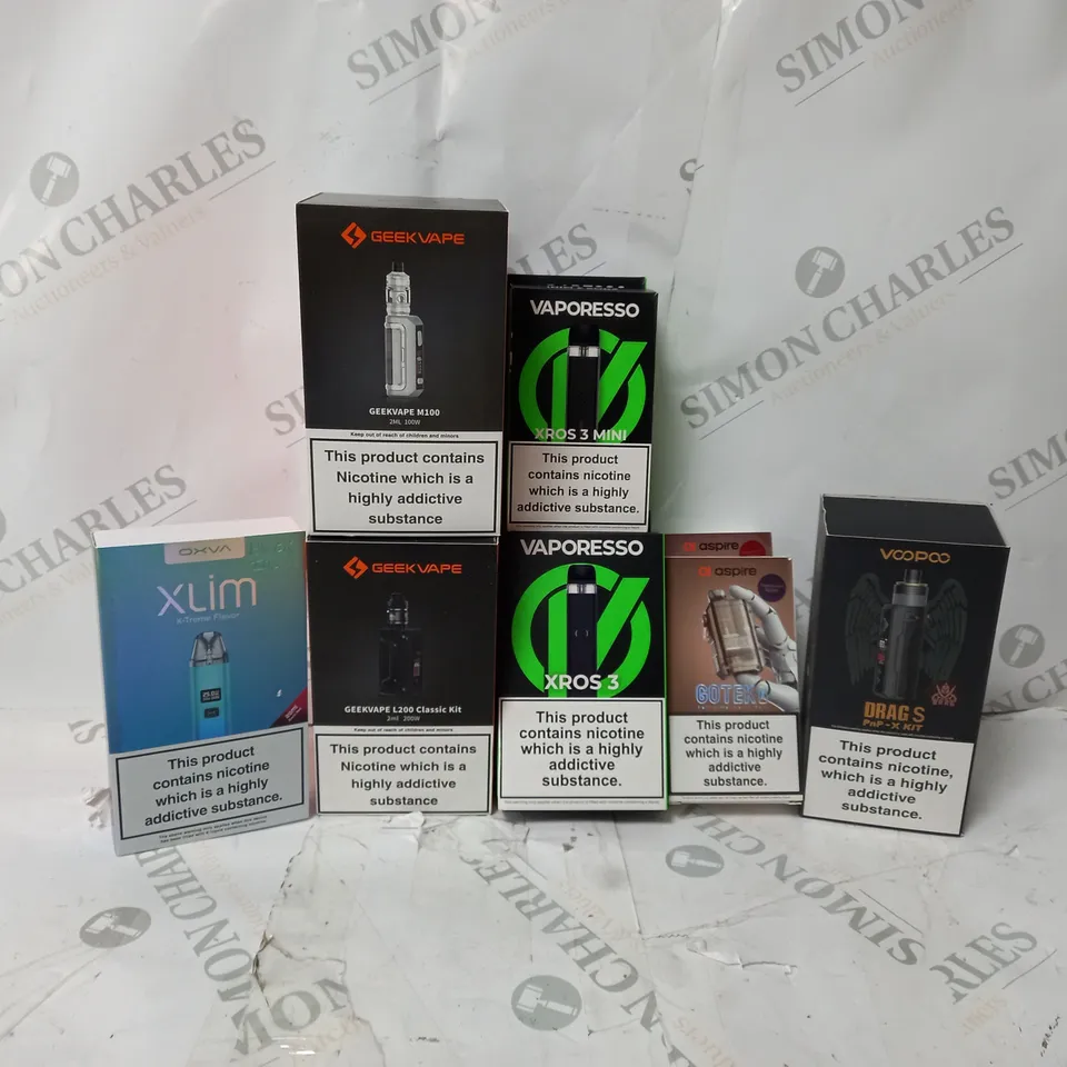 BOX OF APPROXIMATELY 10 ASSORTED E-CIG PRODUCTS TO INCLUDE GEEKVAPE, VAPORESSO, VOOPOO ETC. 