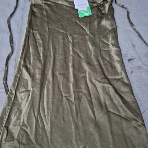 NOBODY'S CHILD PETITE BRIDESMAID TRIXIE MIDAXI DRESS – PLAIN, OCCASION GREEN, UK 4