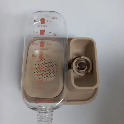 PET GRAVITY WATERER WITH BOTTLE AND TRAY
