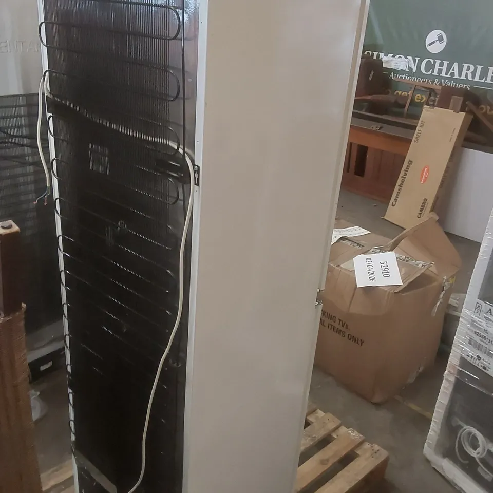 ELECTROLUX LNS5LE18S5 BUILT IN LOW FROST 50/50 FRIDGE FREEZER