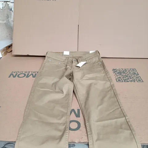 LEVI'S KHAKI CHINOS, UK W29 L30 (US 29 X 30)