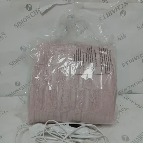 BOXED COZEE HOME FAUX FUR HEATED THROW PINK