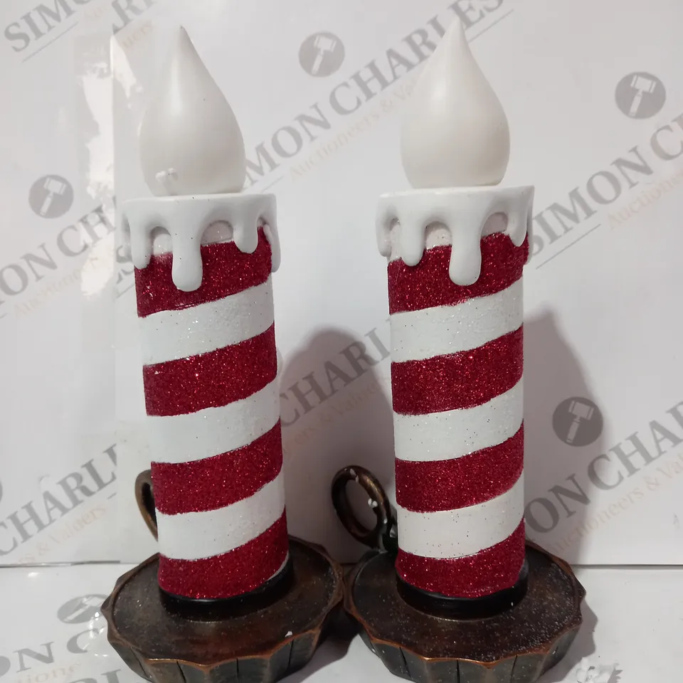 BOXED MR CHRISTMAS SET OF 2 RESIN CHAMBER CANDLE STICKS RED/WHITE