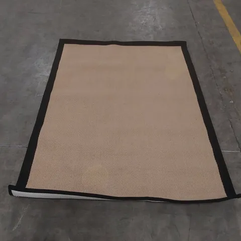 QUALITY DESIGNER AREA RUG - APPROXIMATELY 168 x 120cm