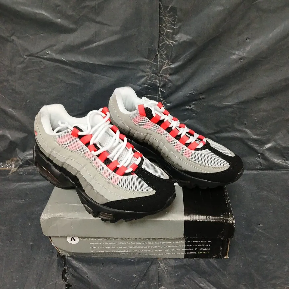 BOXED PAIR OF AIRMAX 95 GREY/WATER RED UK 9