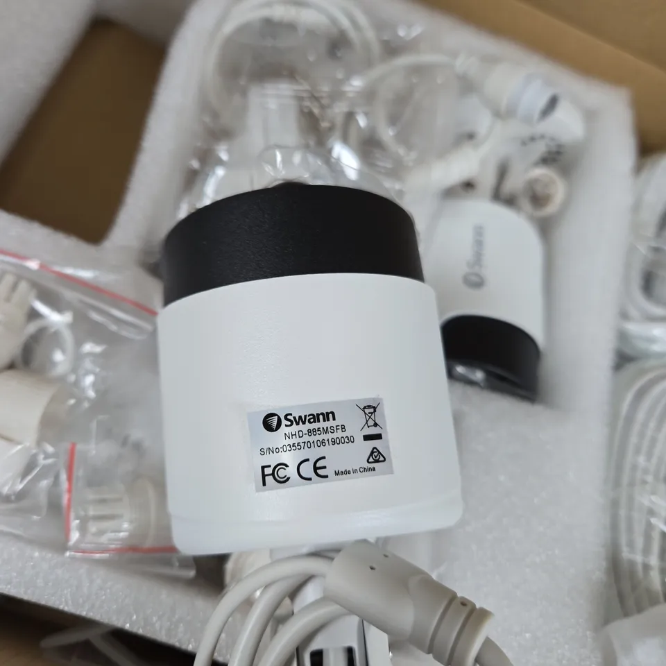 SWANN NHD-885MSFB SURVEILLANCE CAMERA KIT (3 CAMERAS)