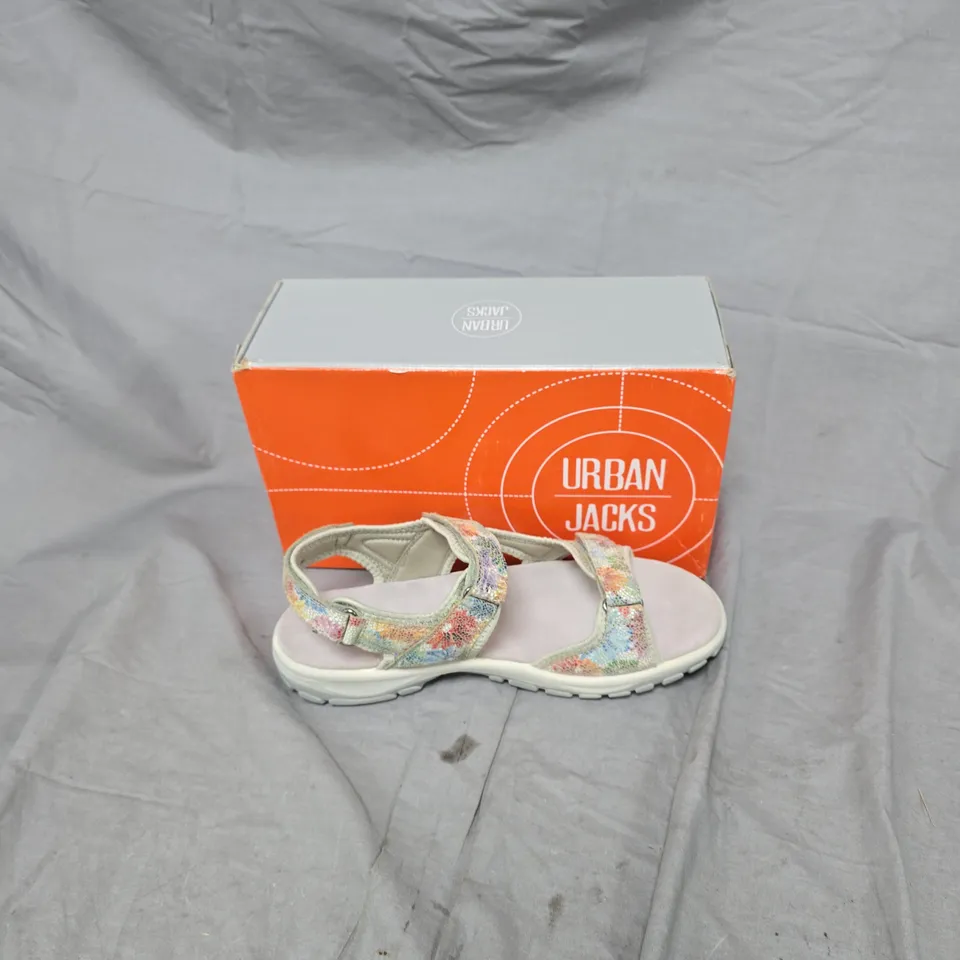 URBAN JACKS FLORAL SANDALS WITH VELCRO STRAPS-SIZE 41