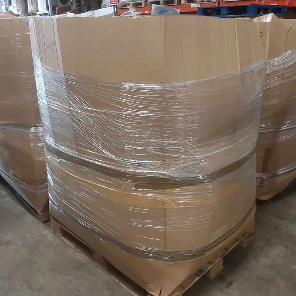 PALLET TO CONTAIN A LARGE ASSORTMENT OF GARDEN HOSE PRODUCTS