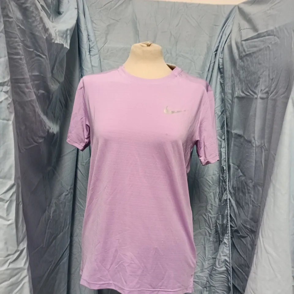 NIKE RUNNING T-SHIRT – MEN’S, LAVENDER, DRI-FIT, SIZE M