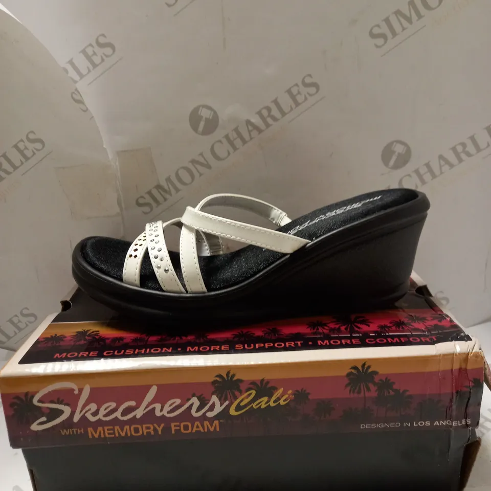 SKECHERS WHITE RHINESTONE SANDALS - SIZE 5