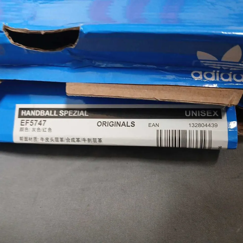 ADIDAS ORIGINALS HANDBALL SPEZIAL SNEAKERS – WHITE/GREY WITH PINK STRIPES (UNISEX) SIZE 6.5