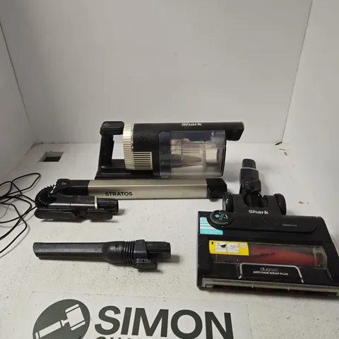 SHARK VACUUM CLEANER WITH STRATOS WAND AND DUOCLEAN ANTI HAIR WRAP PLUS FLOORHEAD 