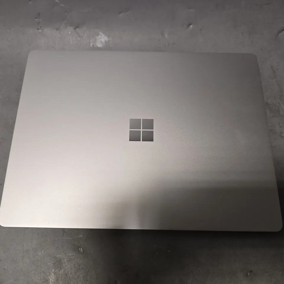 BOXED MICROSOFT SURFACE GO LAPTOP 