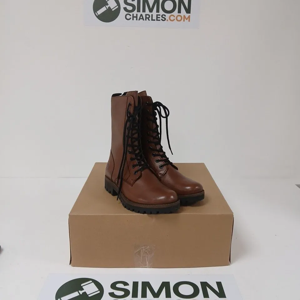 RIEKER BROWN LEATHER LACE-UP ANKLE BOOTS – WOMEN'S SIZE 5