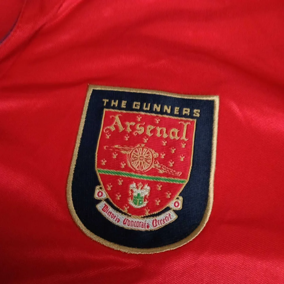 ARSENAL FC NIKE FOOTBALL SHIRT – RED WITH WHITE SLEEVES, JVC SPONSOR, UK MADE, SIZE UK M
