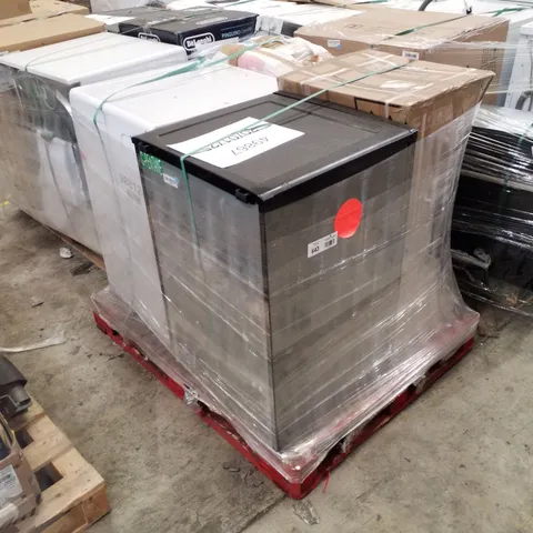 PALLET OF APPROXIMATELY 4 UNPROCESSED RAW RETURN WHITE GOODS TO INCLUDE