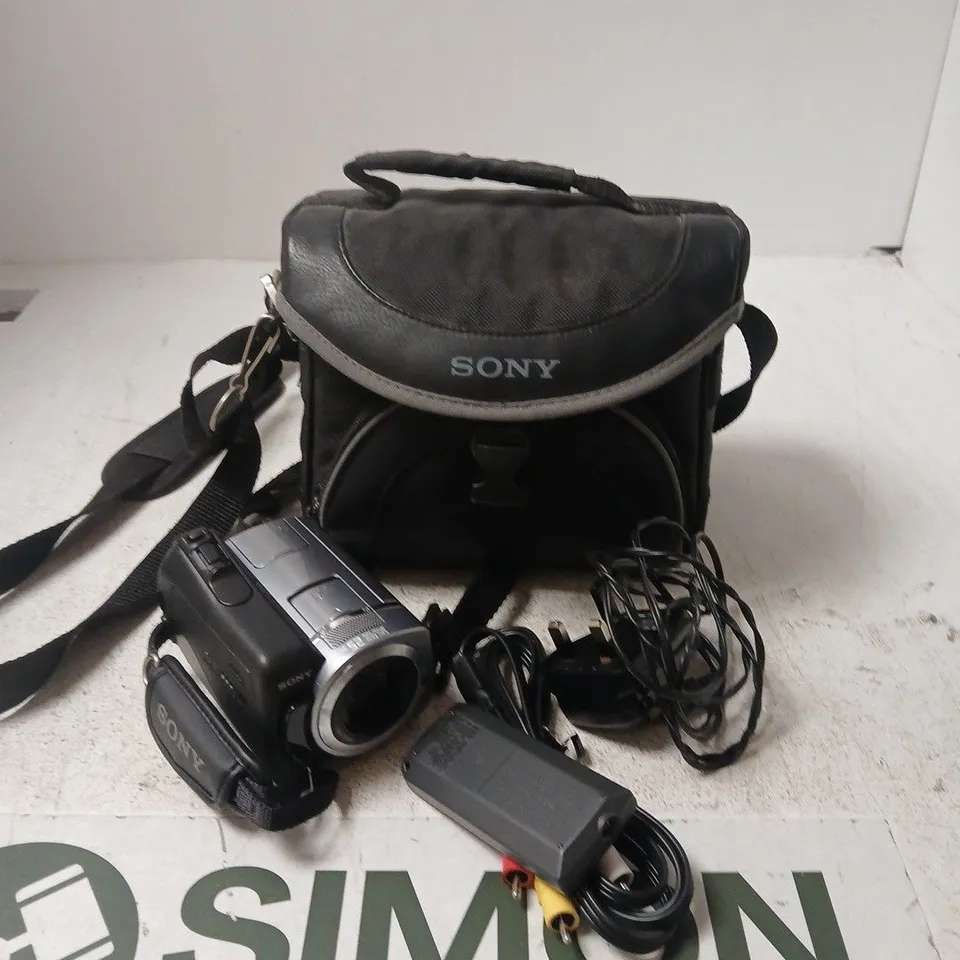 SONY DCR-SR75 HANDHELD CAMCORDER