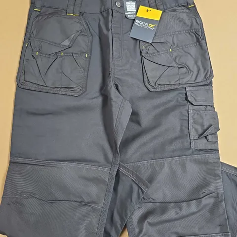 REGATTA HARDWEAR HOLSTER WORK TROUSERS IN BLACK - UK 38" LEG 29"