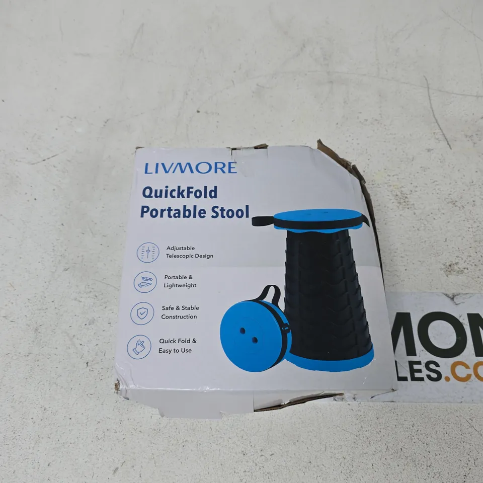 BOX OF APPROXIMATELY 15 ASSORTED ITEMS TO INCLUDE: QUICKFOLD PORTABLE STOOL 
