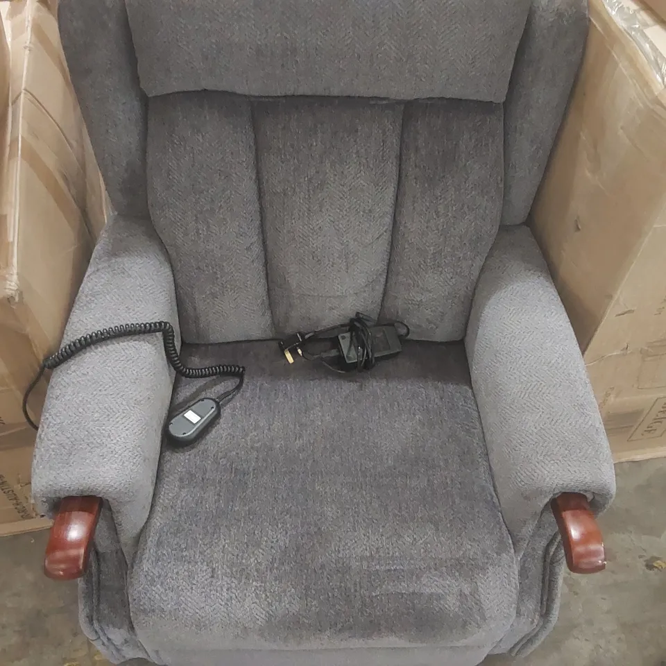 DESIGNER FABRIC UPHOLSTERED ELECTRIC RECLINING ARMCHAIR 