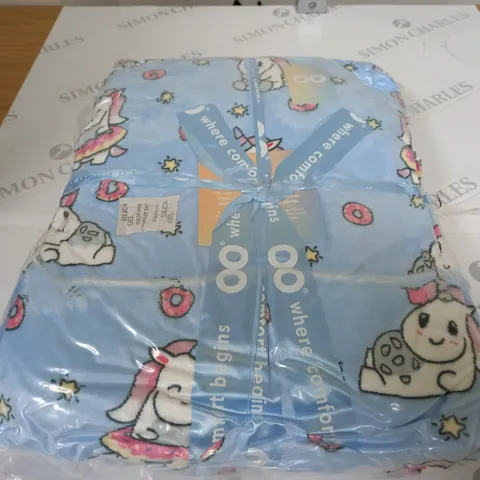 OODIE OVERSIZED WEARABLE BLANKET IN UNICORN DESIGN